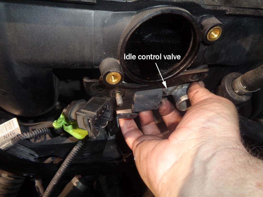 See C2020 repair manual